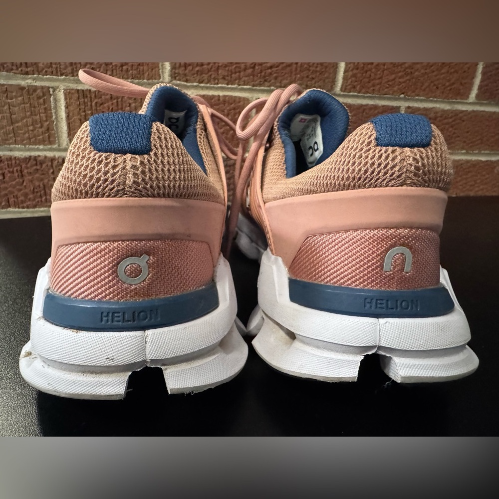 On Cloud On running cloud tech swift running shoe… - image 6